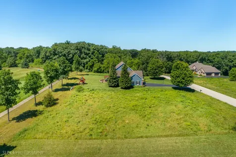 17517 Granite Drive Marengo IL 60152