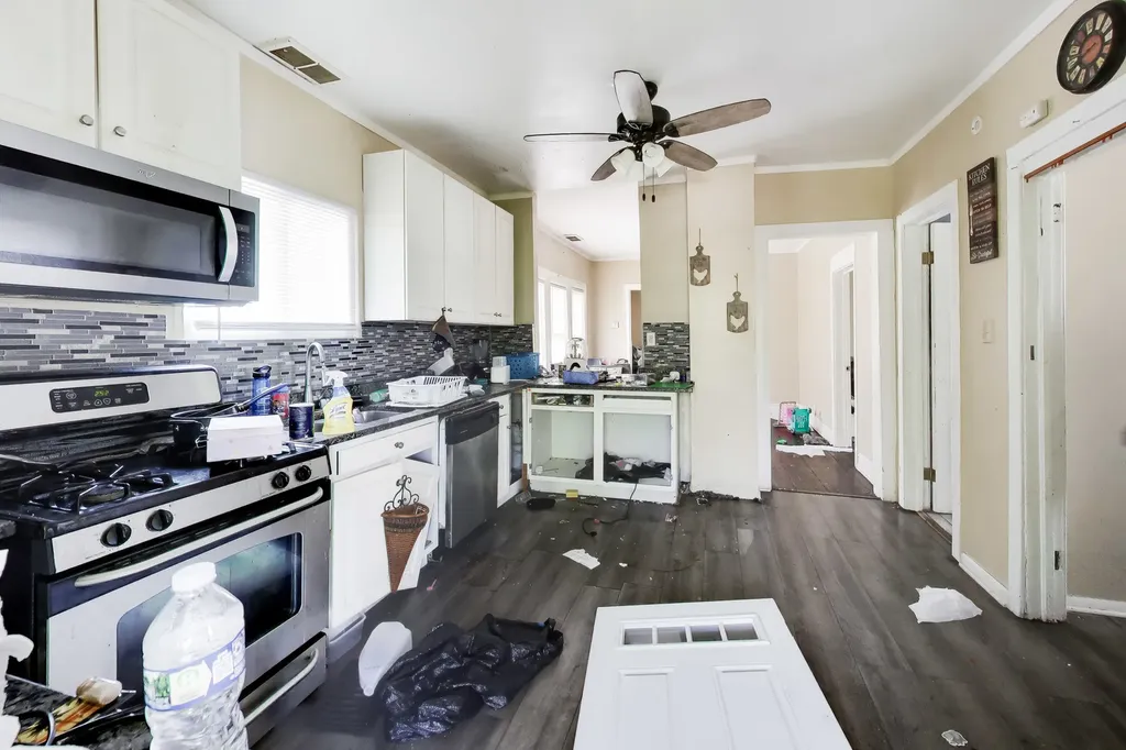 1462 West 73rd Street Chicago IL 60636