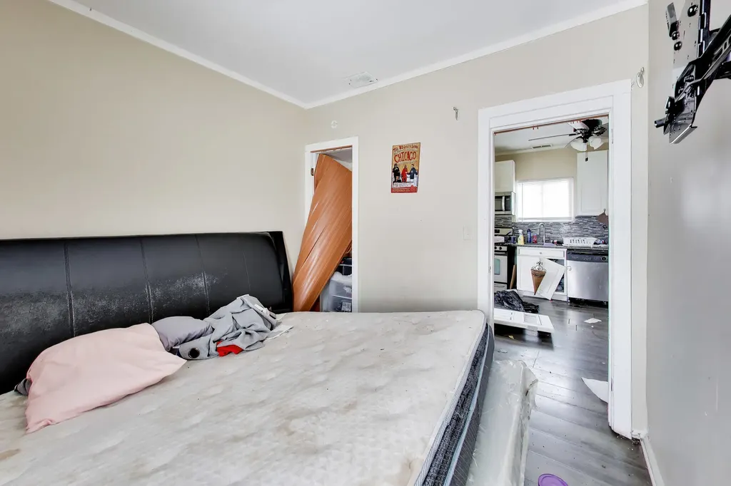 1462 West 73rd Street Chicago IL 60636