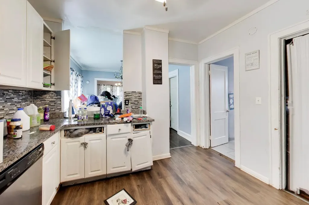 1462 West 73rd Street Chicago IL 60636