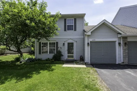 1413 West Split Oak Circle Round Lake Beach IL 60073