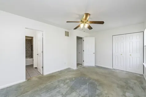 1413 West Split Oak Circle Round Lake Beach IL 60073