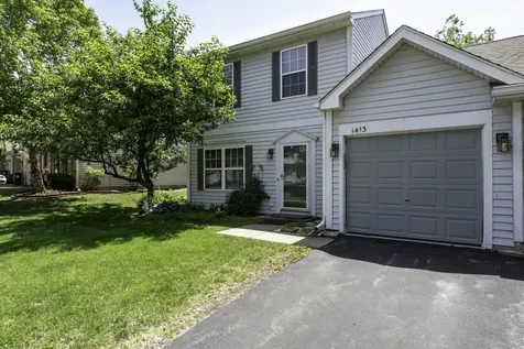 1413 West Split Oak Circle Round Lake Beach IL 60073