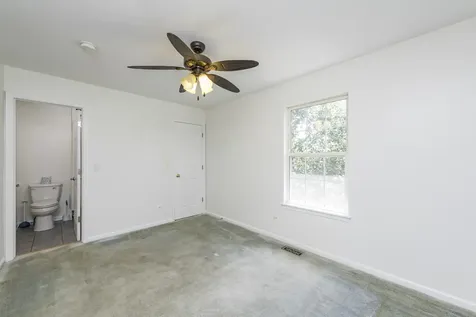 1413 West Split Oak Circle Round Lake Beach IL 60073