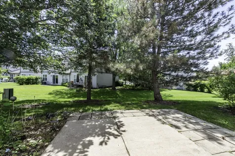 1413 West Split Oak Circle Round Lake Beach IL 60073