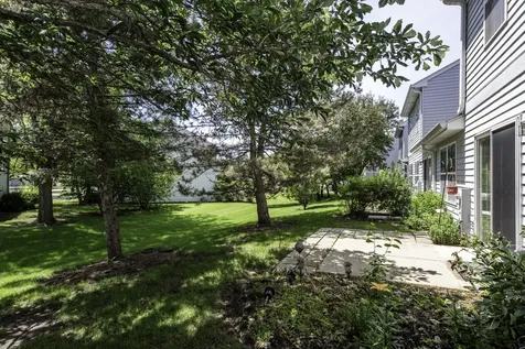 1413 West Split Oak Circle Round Lake Beach IL 60073