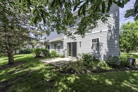1413 West Split Oak Circle Round Lake Beach IL 60073