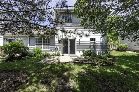 1413 West Split Oak Circle Round Lake Beach IL 60073
