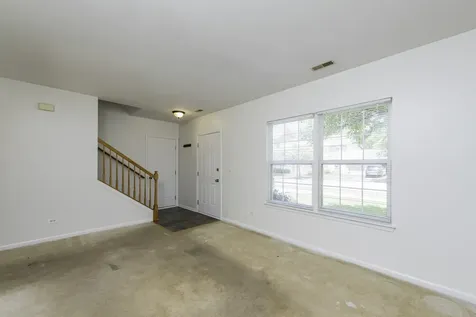 1413 West Split Oak Circle Round Lake Beach IL 60073
