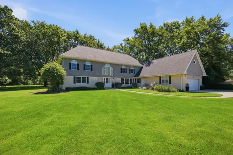 75 Ela Road Inverness IL 60067