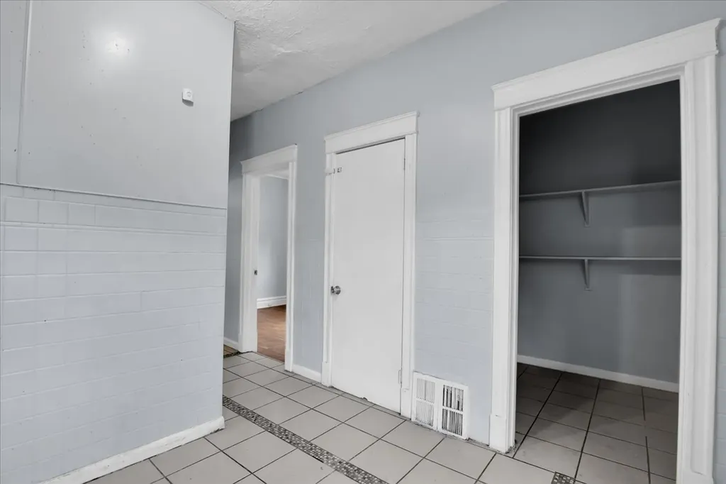 710 East 92nd Place Chicago IL 60619