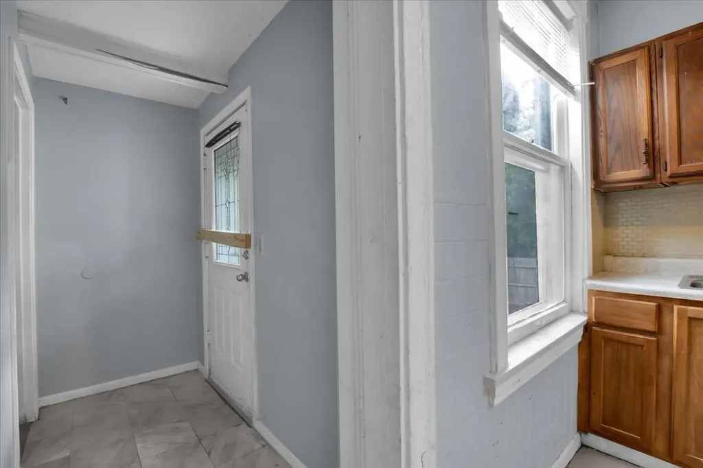 710 East 92nd Place Chicago IL 60619