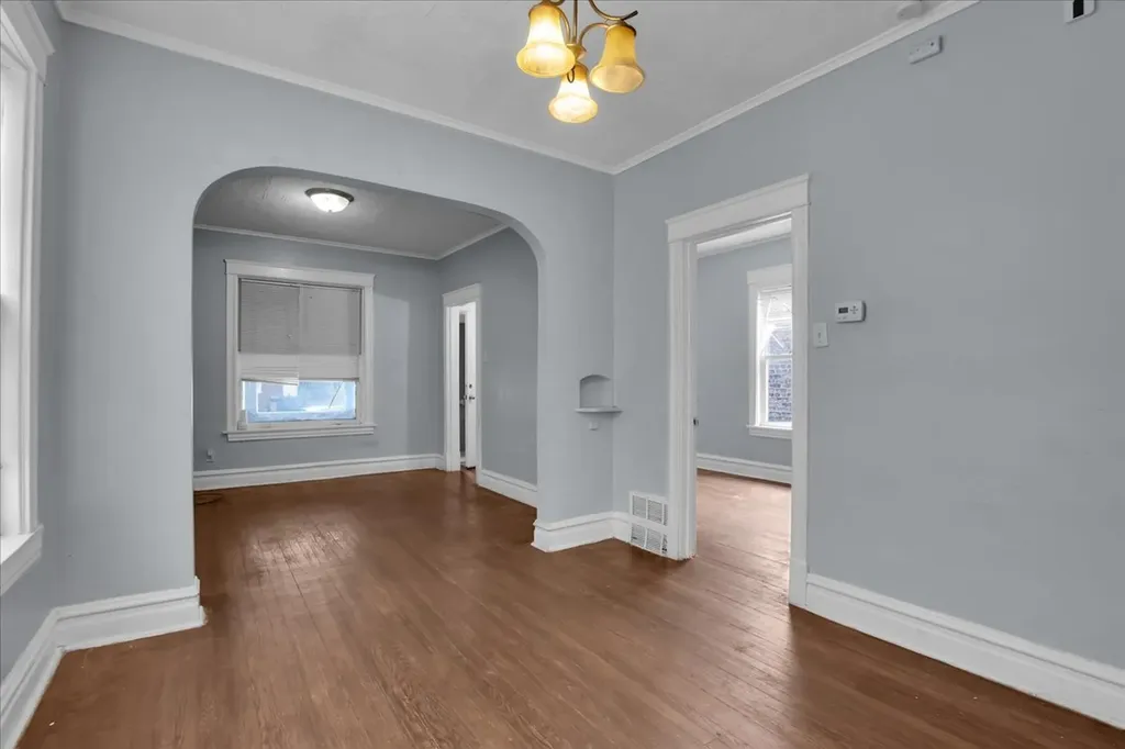 710 East 92nd Place Chicago IL 60619
