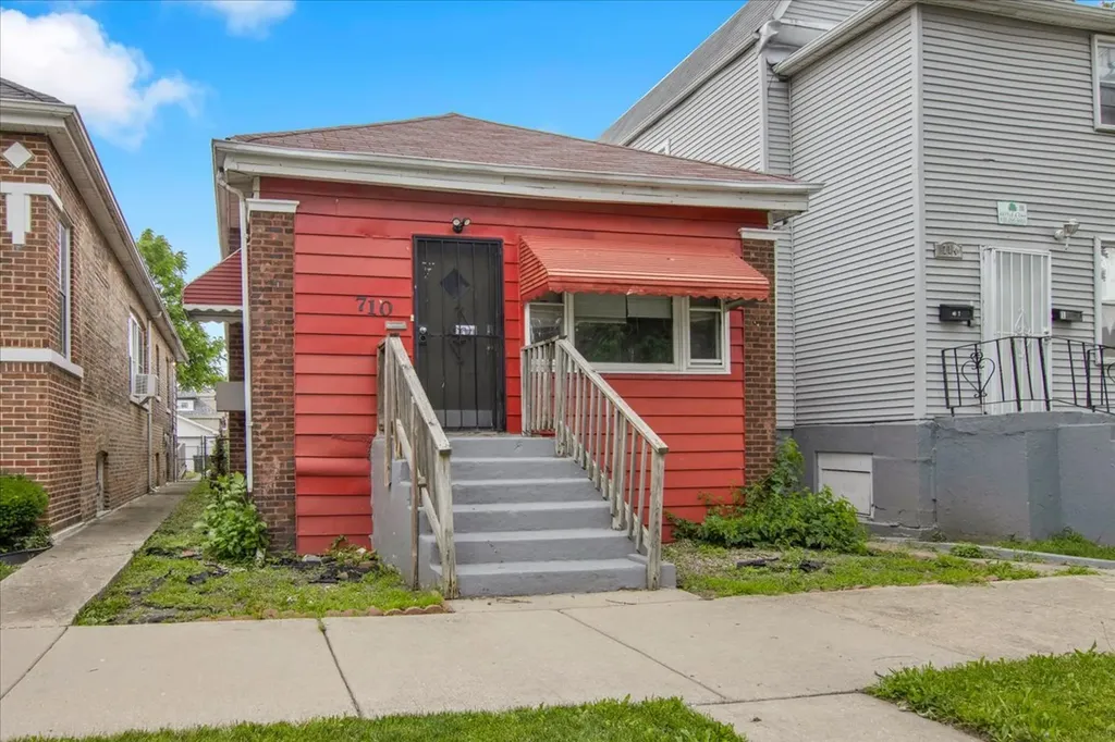 710 East 92nd Place Chicago IL 60619