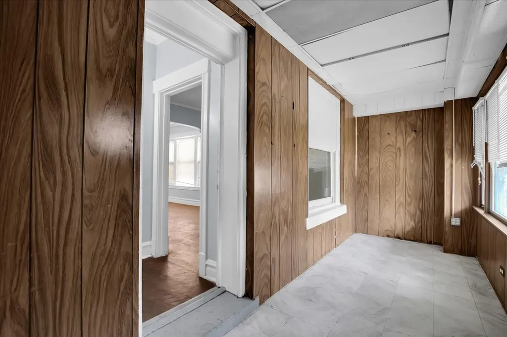 710 East 92nd Place Chicago IL 60619