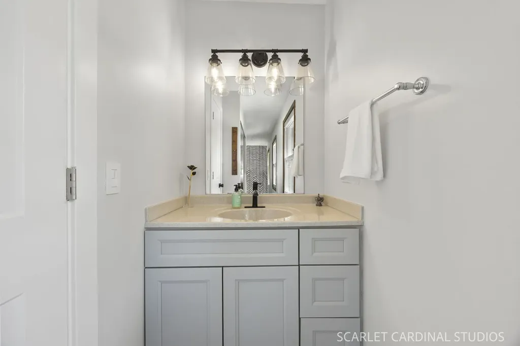 30W254 Bedford Lane Warrenville IL 60555