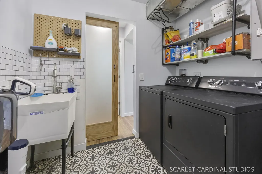 30W254 Bedford Lane Warrenville IL 60555