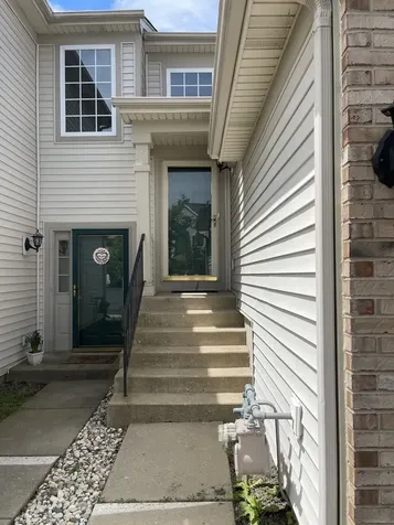 3609 Roanoke Avenue Carpentersville IL 60110