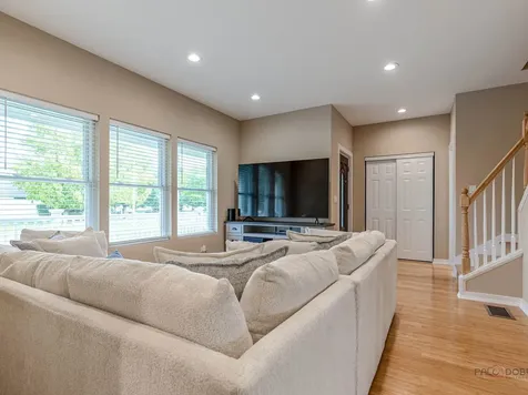 355 Woodhill Lane Lake Villa IL 60046