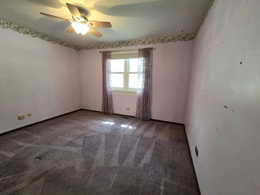 6705 Foxtree Avenue Woodridge IL 60517