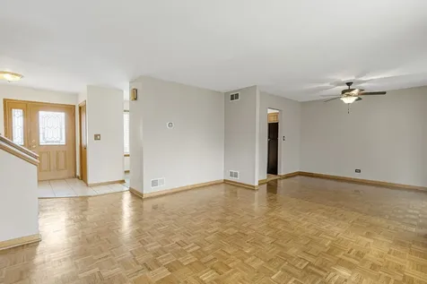 218 Mastodon Drive Ingleside IL 60041
