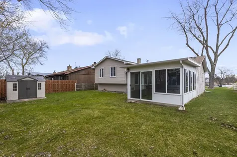 218 Mastodon Drive Ingleside IL 60041