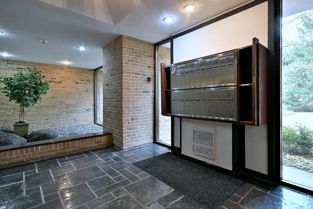 360 Claymoor Avenue Hinsdale IL 60521