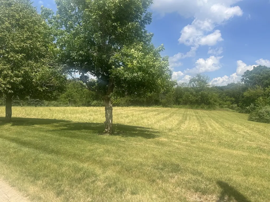 18N647 Ridgefield Boulevard Huntley IL 60142