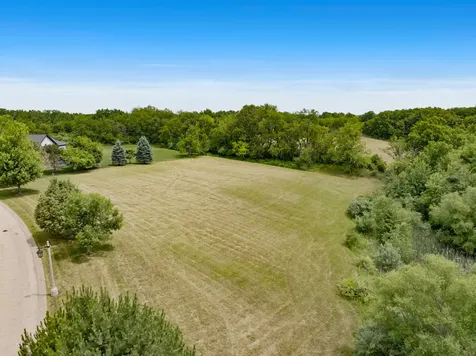 18N647 Ridgefield Boulevard Huntley IL 60142