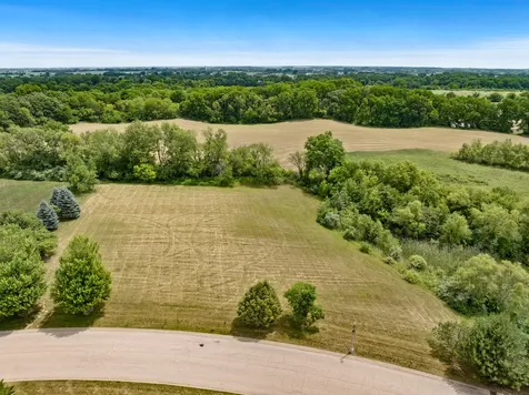 18N647 Ridgefield Boulevard Huntley IL 60142
