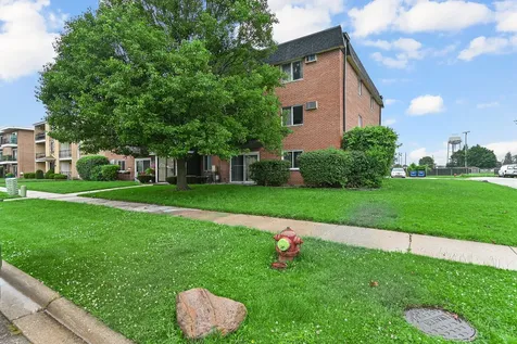 12850 Crestbrook Court Crestwood IL 60418