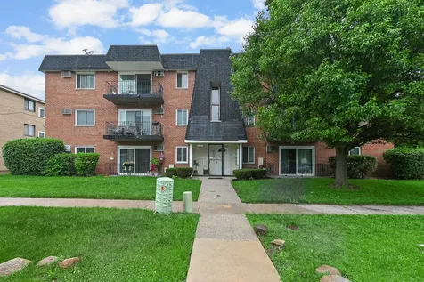 12850 Crestbrook Court Crestwood IL 60418