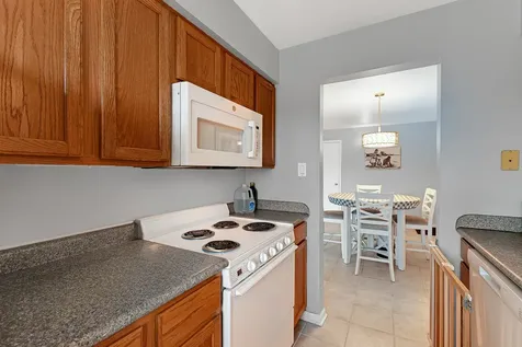12850 Crestbrook Court Crestwood IL 60418