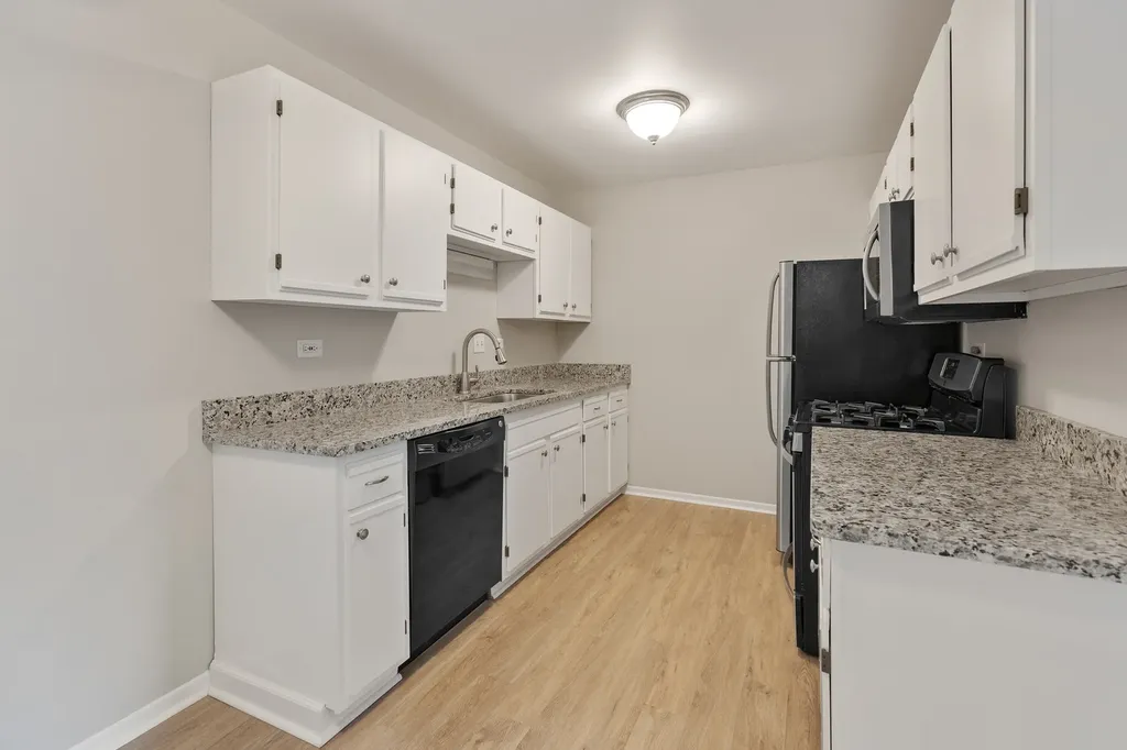 332 Park Ridge Lane Aurora IL 60504