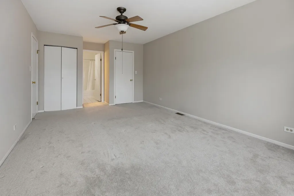 332 Park Ridge Lane Aurora IL 60504