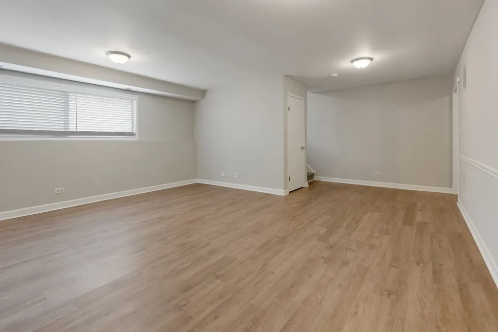 332 Park Ridge Lane Aurora IL 60504