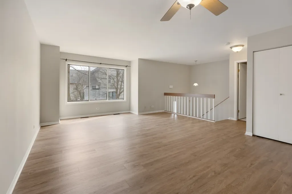 332 Park Ridge Lane Aurora IL 60504