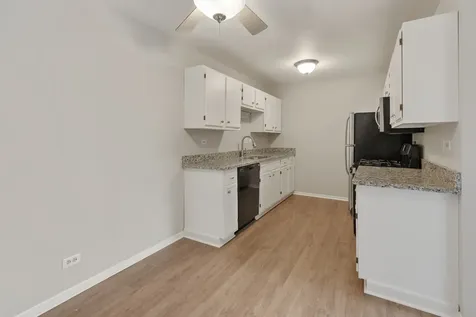 332 Park Ridge Lane Aurora IL 60504