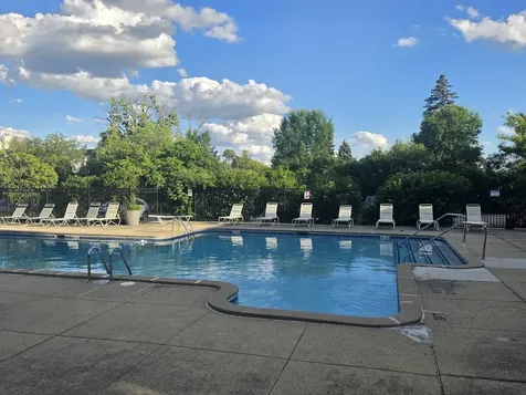 375 Plum Creek Drive Wheeling IL 60090