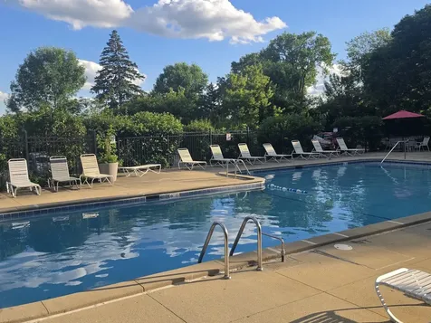 375 Plum Creek Drive Wheeling IL 60090