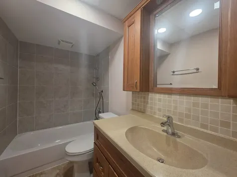 375 Plum Creek Drive Wheeling IL 60090