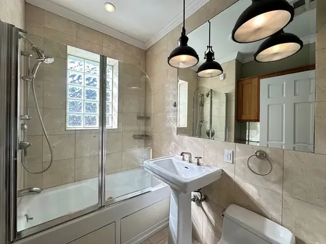 3614 North Bosworth Avenue Chicago IL 60613