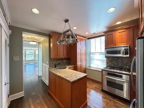 3614 North Bosworth Avenue Chicago IL 60613