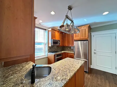 3614 North Bosworth Avenue Chicago IL 60613