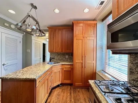 3614 North Bosworth Avenue Chicago IL 60613