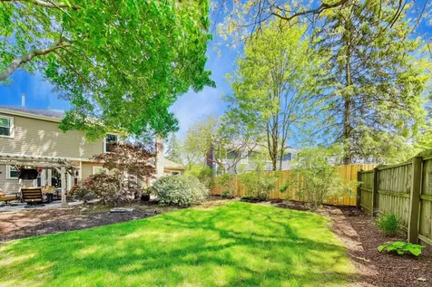 265 Southfield Drive Vernon Hills IL 60061