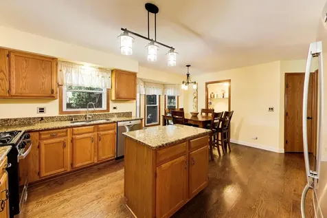 265 Southfield Drive Vernon Hills IL 60061