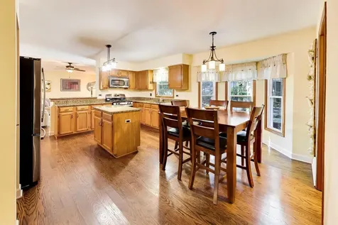265 Southfield Drive Vernon Hills IL 60061