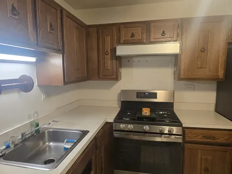 945 East Kenilworth Avenue Palatine IL 60074