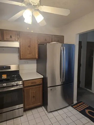 945 East Kenilworth Avenue Palatine IL 60074